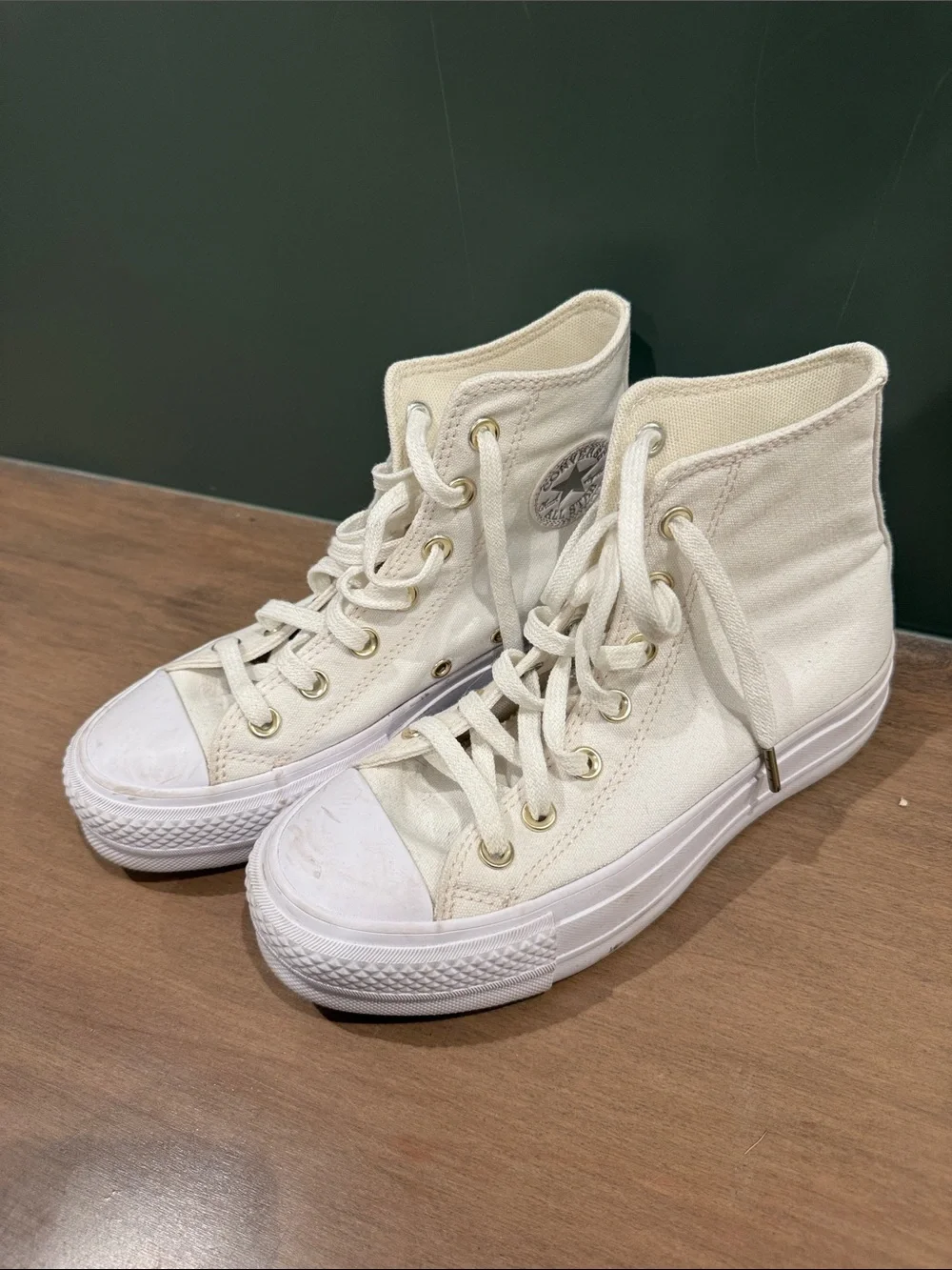 Converse high top